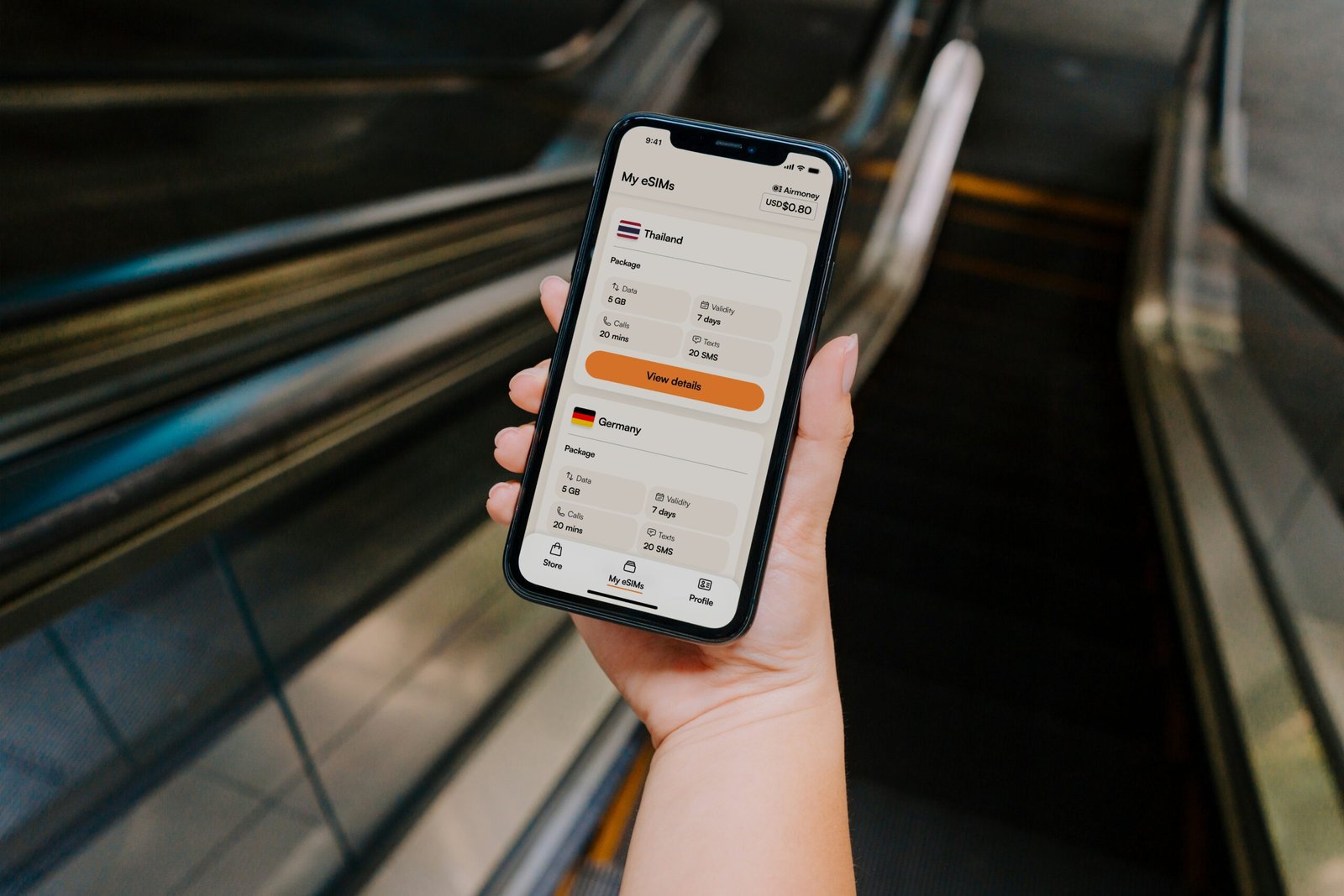eSIM Technology: The Future of Global Connectivity for Digital Nomads and Business Travelers